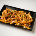 Poutine Τηγανητές Πατάτες Asian House Special με Cheddar sauce