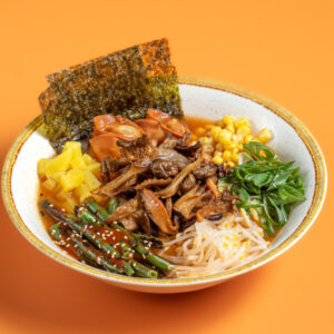 4. Ramen με Ζωμό Τομάτας